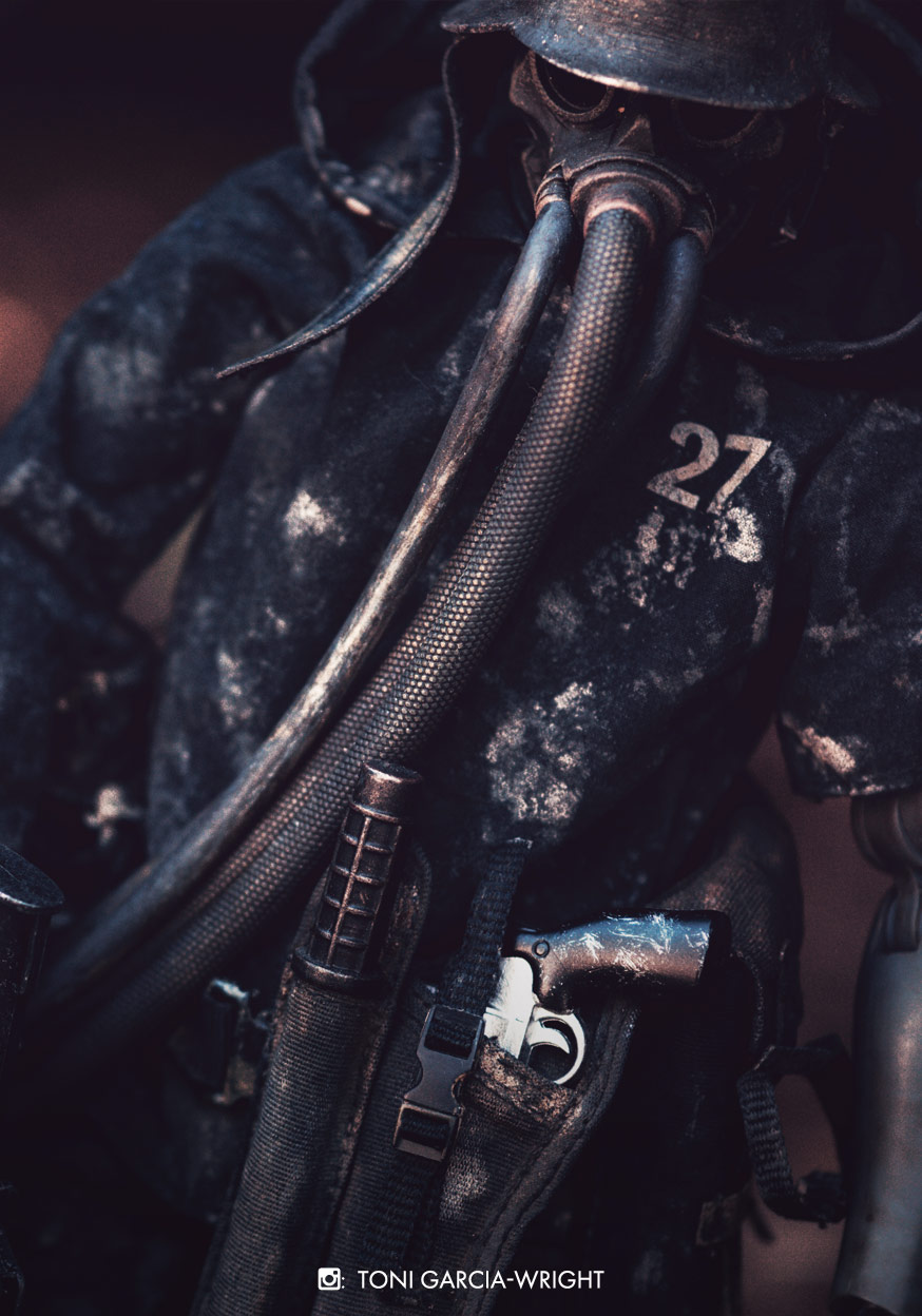 NOM 27 The First Disciple by Ashley Wood (one sixth) toy release