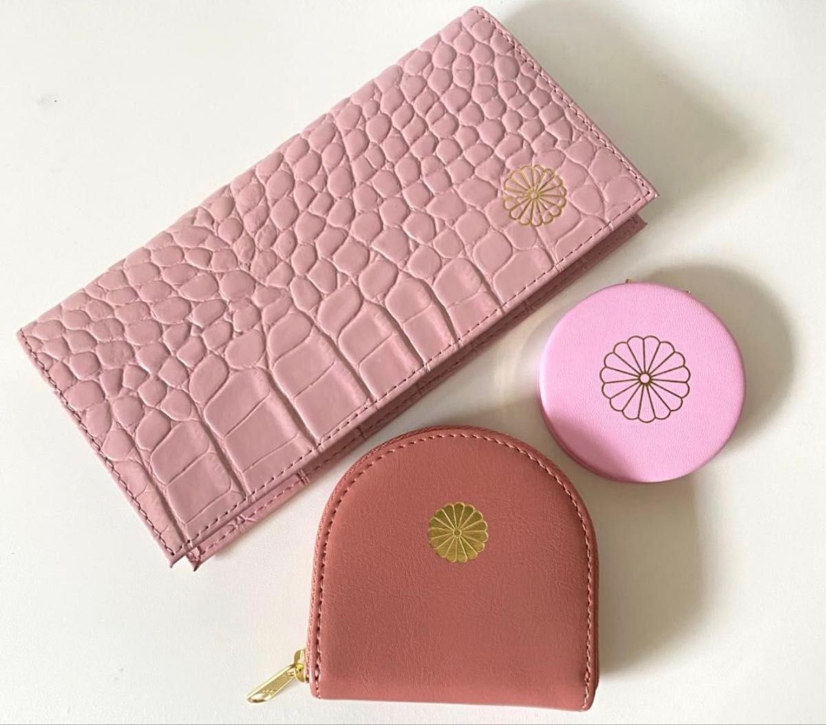 新品未使用/箱付き】皇居限定二つ折がま口財布 ローズピンク 皇居