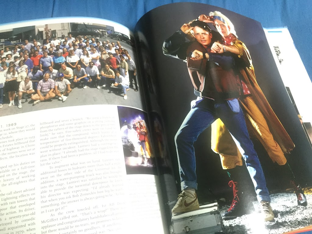 バック・トゥ・ザ・フューチャー完全大図鑑の輸入盤の特典が豪華すぎる