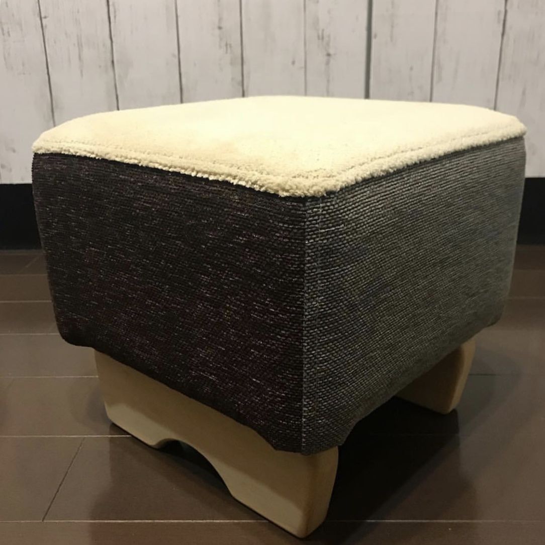 post_title | 東京＆大阪、家具を楽しむ家具工房 ROOTS FACTORY