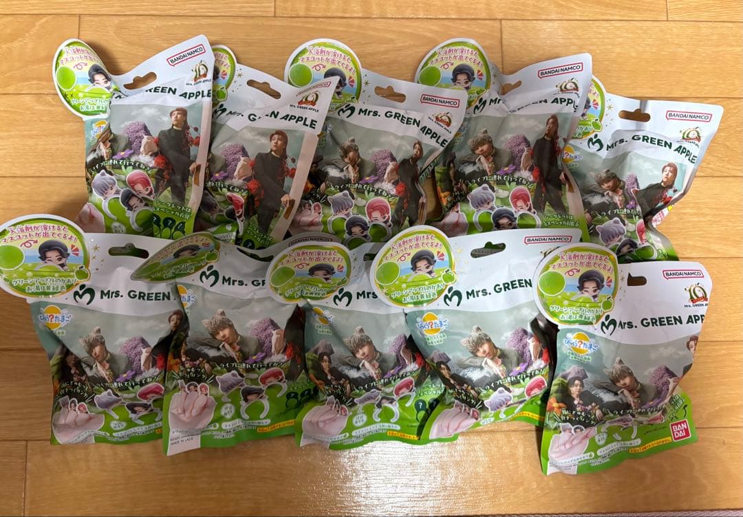 ヒ*シ様 ミセス びっくらたまご Mrs. GREEN APPLE バスボム 1 Amazon.co.jp: 【4個セット】 びっくらたまご Mrs. GREEN APPLE